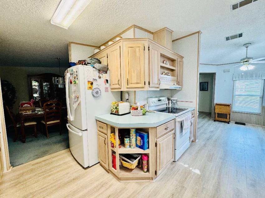 1484 Double Eagle Drive a Lakeland, FL Mobile or Manufactured Home for Sale